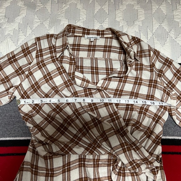 Heartlooms Twist-Front, Surplice Bodice, Flannel Top - Picture 12 of 12